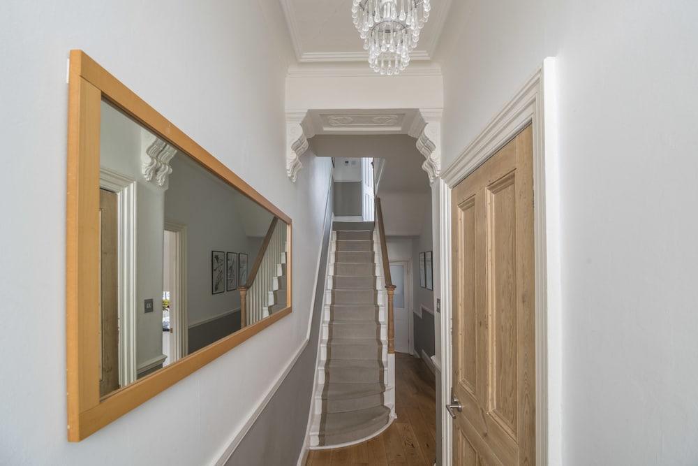 Stylish Family Home In Battersea Vr London Ngoại thất bức ảnh